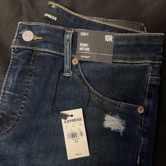 EXPRESS Dark Wash Distressed Skinny Jeans - Picture 3 of 3